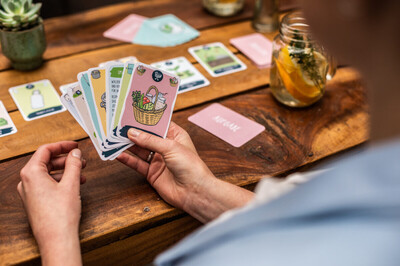 Bremerhavener Paar entwickelt nachhaltige Spiele | © Umwelt-Karten auf der Hand Bremerhavener Paar entwickelt nachhaltige Spiele | © Umwelt-Karten auf der Hand
