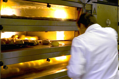 Gegen das Wegwerfen: ttz entwickelt Verfahren zum Brot-Recycling Gegen das Wegwerfen: ttz entwickelt Verfahren zum Brot-Recycling