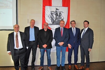 Maritime Branche informierte sich in Bremerhaven über alternative Antriebskonzepte | © Referenten Maritime Branche informierte sich in Bremerhaven über alternative Antriebskonzepte | © Referenten