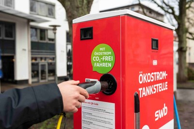 Neue Stromsäule für E-Autos | © Auf dem Konrad-Adenauer-Platz in Bremerhaven wurde eine neue E-Ladesäule aufgestellt Neue Stromsäule für E-Autos | © Auf dem Konrad-Adenauer-Platz in Bremerhaven wurde eine neue E-Ladesäule aufgestellt