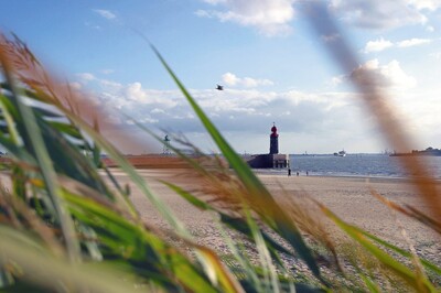 Wohnen und arbeiten, wo andere Urlaub machen | © Strand Wohnen und arbeiten, wo andere Urlaub machen | © Strand