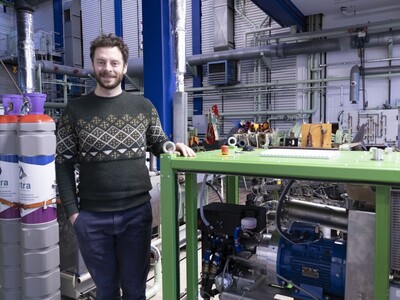 Wasserstoffmotor als Baustein der Energiewende? - Peter Seedorf erforscht das Potenzial von Wasserstoffmotoren Wasserstoffmotor als Baustein der Energiewende?