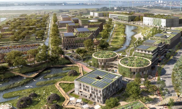 Utopie LUNEDELTA in Bremerhaven | © Reinventing Society & loomn, Foto: Dennis Vogt, Architekturvorlage: Tim David Müller-Zitzke Eine große Fläche mit Naturschutzflächen, begrünten Gebäuden und Weideland. Im Hintergrund ist die Stadt Bremerhaven zu sehen. | © Reinventing Society & loomn, Foto: Dennis Vogt, Architekturvorlage: Tim David Müller-Zitzke